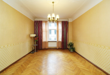Warmth, coziness, comfort and space - that's what awaits your family in this apartment.