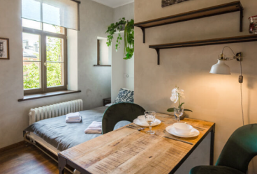 Stylish 1-room flat with high ceilings in the historical centre of Riga