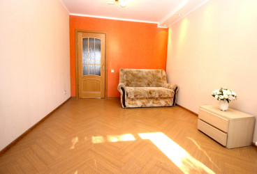 Three-room apartment with two loggias-ideal for a large family.