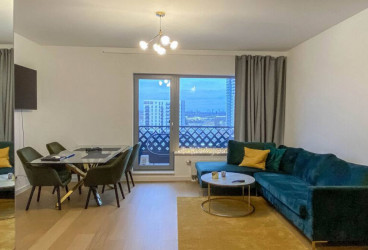 Modern and Bright 3-Room Apartment in the Skanste Area