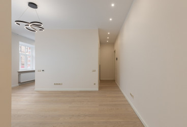 Spacious and bright 4-room apartment in a new project