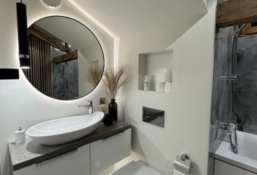 Spacious and Stylish Apartment in the Heart of the City