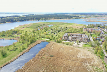 Plot of land in Jurmala near the river with great potential