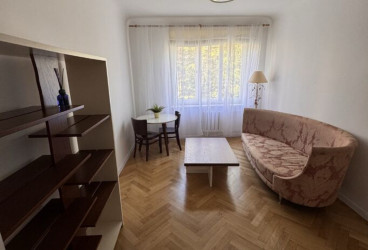 Charming French-style apartment in the Quiet Center