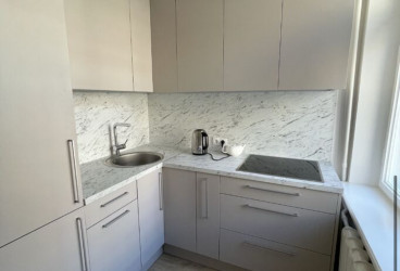 Cozy Apartment on Dainas Street with Renovation and Parking