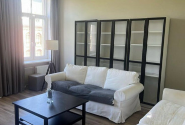 Apartment with a View of the Art Academy