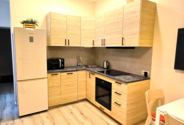 Cozy Apartment with Dressing Room and 2 Bathrooms in the City Center