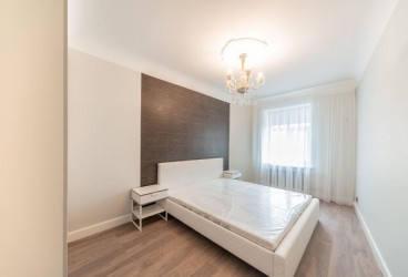 Spacious and Stylish Apartment in Central Riga
