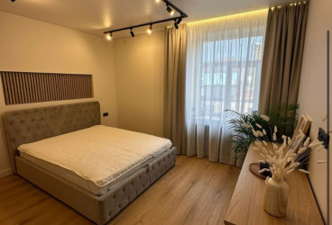 Modern and Bright Apartment with Parking in Riga City Center