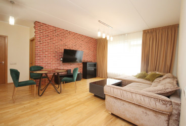 Spacious Three-Bedroom Apartment for a Family in Mežciems