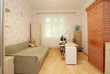Harmony of City and Nature: A 2-Bedroom Apartment in the City Centre