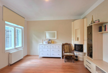 An ideal choice for a large family or those who value space, comfort, and the historic atmosphere of Pardaugava!